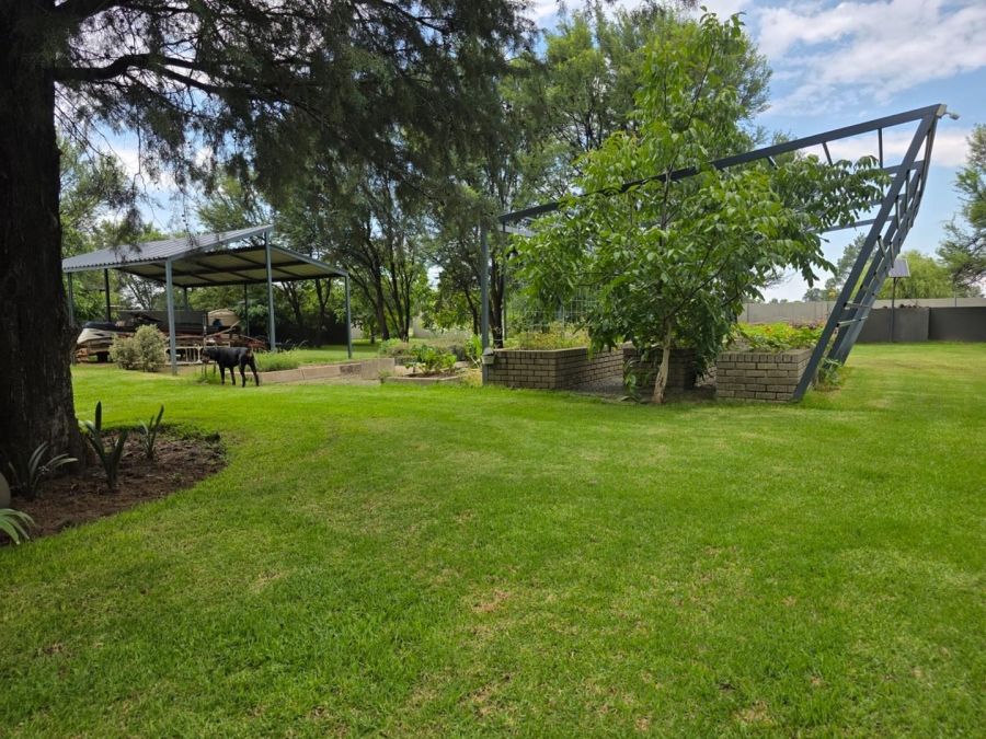 6 Bedroom Property for Sale in Maselspoort Free State